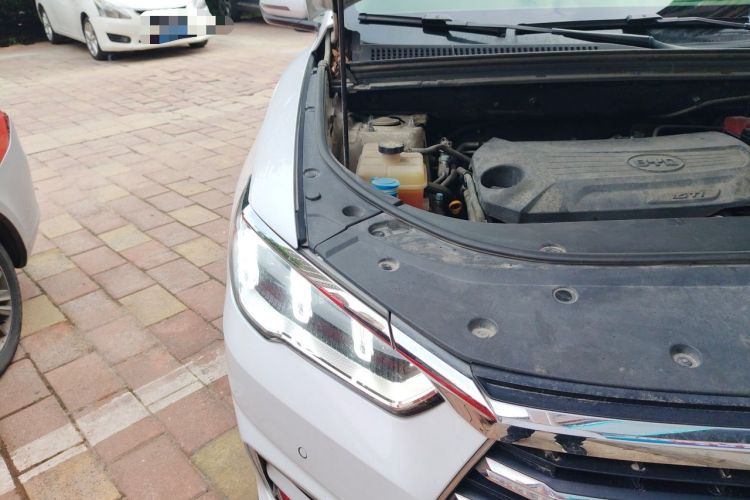 Used BYD Song Pro 2019 1.5T Automatic Luxury Model Engine Bay Right