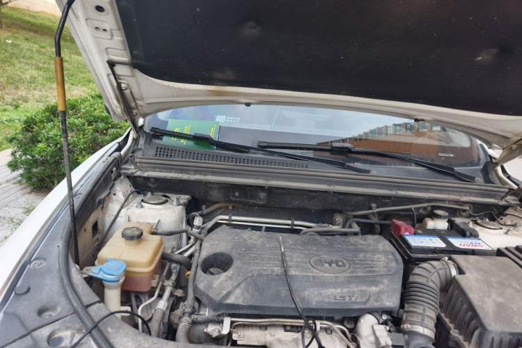 Used BYD Song Pro 2019 1.5T Automatic Luxury Model Engine Bay Right