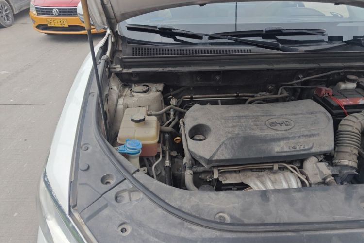 Used BYD Song Pro 2019 1.5T Automatic Elite Edition Engine Bay Right