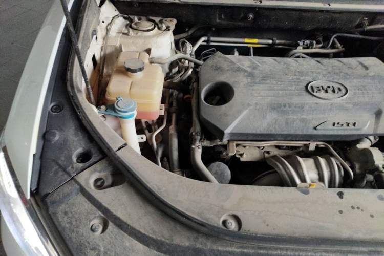 Used BYD Song Pro 2019 1.5T Automatic Luxury Model Engine Bay Right