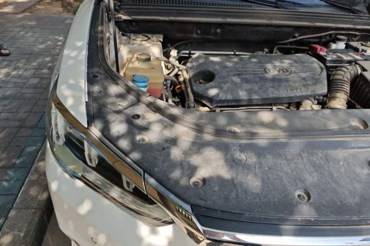 Used BYD Song Pro 2019 1.5T Automatic Luxury Model Engine Bay Right