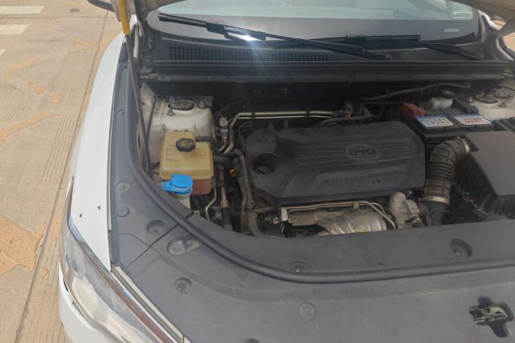 Used BYD Song Pro 2019 1.5T Automatic Elite Edition Engine Bay Right