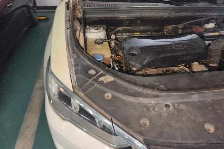 Used BYD Song Pro 2019 1.5T Automatic Luxury Model Engine Bay Right
