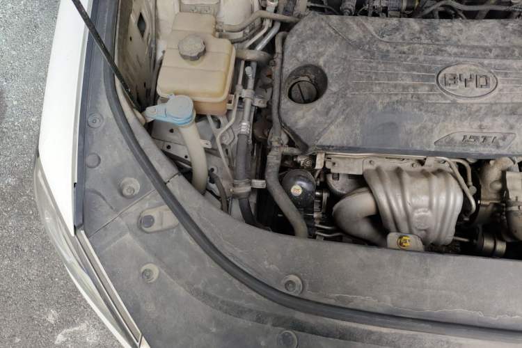 Used BYD Song Pro 2019 1.5T Automatic Elite Edition Engine Bay Right