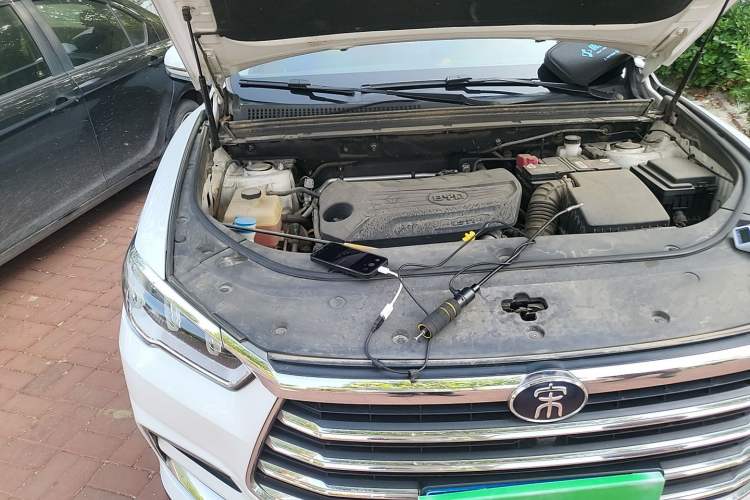 Used BYD Song Pro 2019 1.5T Automatic Elite Edition Engine Bay Right