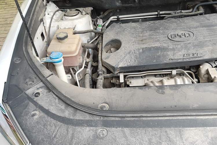 Used BYD Song Pro 2019 1.5T Automatic Luxury Model Engine Bay Right