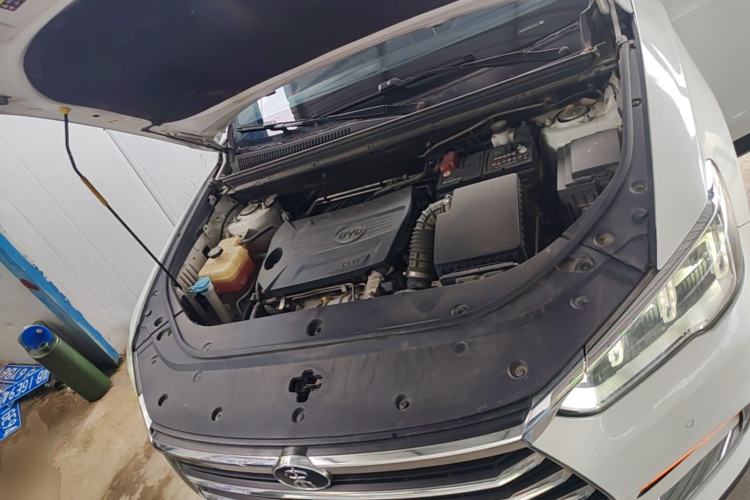 Used BYD Song Pro 2019 1.5T Automatic Luxury Model Engine Bay