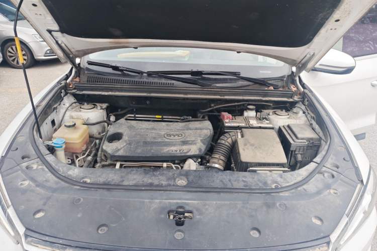 Used BYD Song Pro 2019 1.5T Automatic Elite Edition Engine Bay