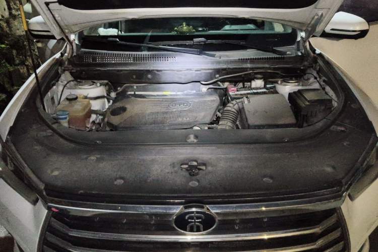 Used BYD Song Pro 2019 1.5T Automatic Luxury Model Engine Bay