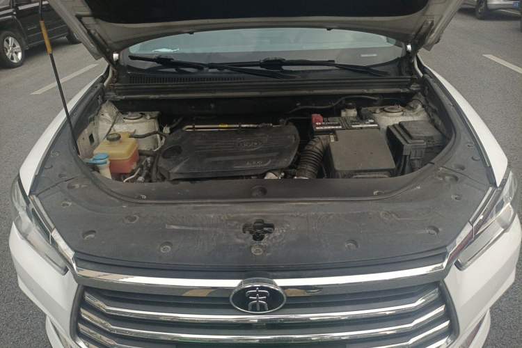 Used BYD Song Pro 2019 1.5T Automatic Luxury Model Engine Bay