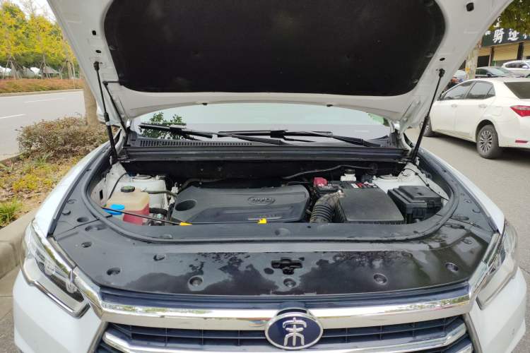 Used BYD Song Pro 2019 1.5T Automatic Luxury Model Engine Bay