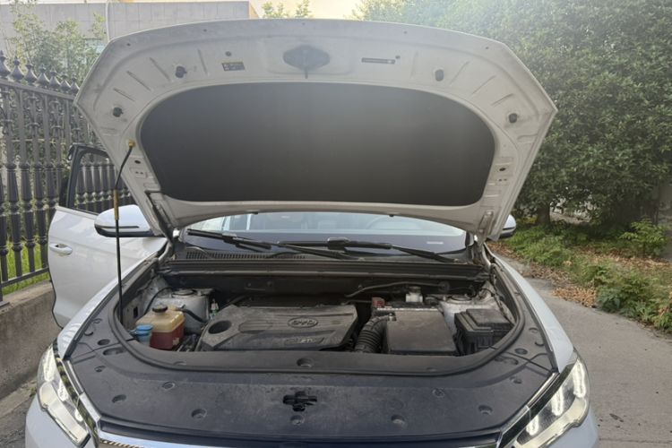 Used BYD Song Pro 2019 1.5T Automatic Luxury Model Engine Bay
