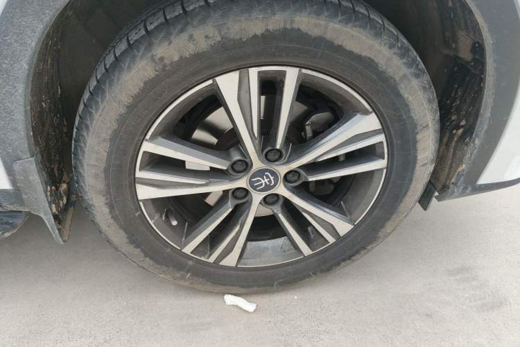 Used BYD Song Pro 2019 1.5T Automatic Luxury Model Exterior 1