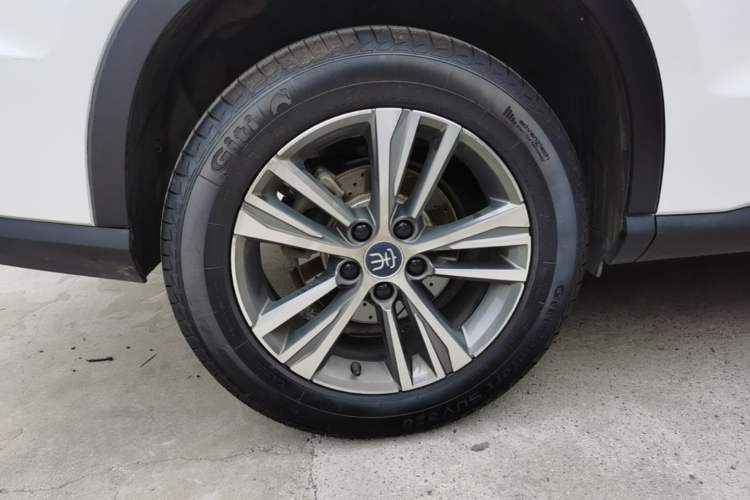 Used BYD Song Pro 2019 1.5T Automatic Elite Edition Exterior 2
