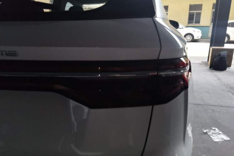 Used BYD Song Pro 2019 1.5T Automatic Elite Edition Exterior 3