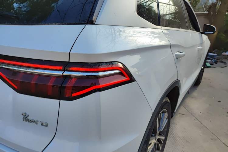 Used BYD Song Pro 2019 1.5T Automatic Elite Edition Exterior 3