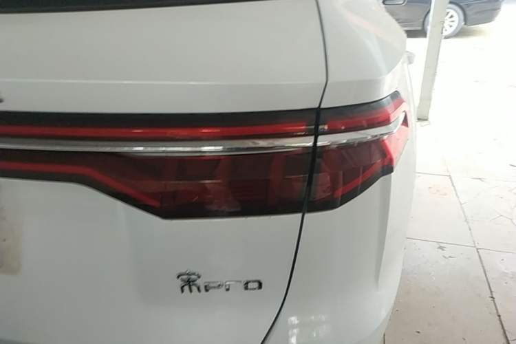 Used BYD Song Pro 2019 1.5T Automatic Elite Edition Exterior 3