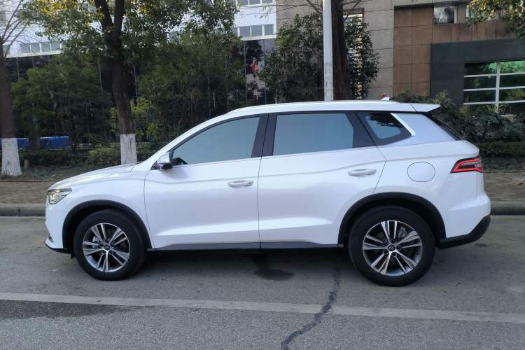 Used BYD Song Pro 2019 1.5T Automatic Luxury Model Exterior 3