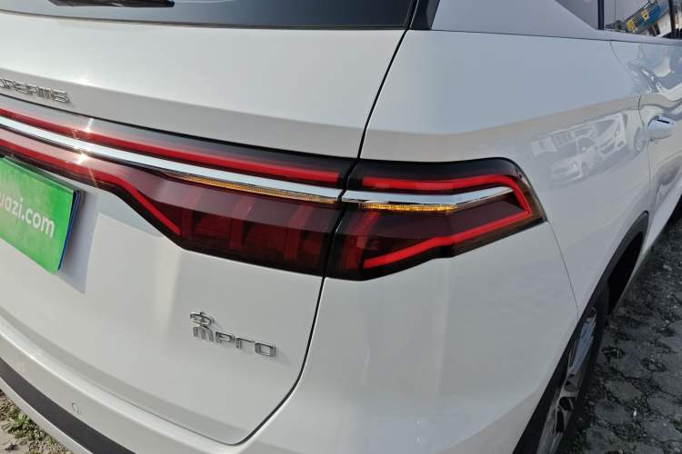 Used BYD Song Pro 2019 1.5T Automatic Elite Edition Exterior 3