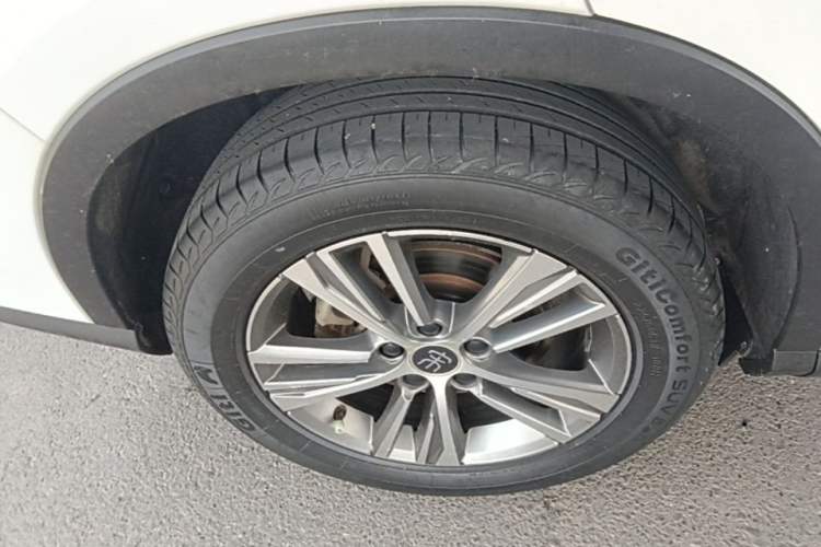 Used BYD Song Pro 2019 1.5T Automatic Elite Edition Exterior 4