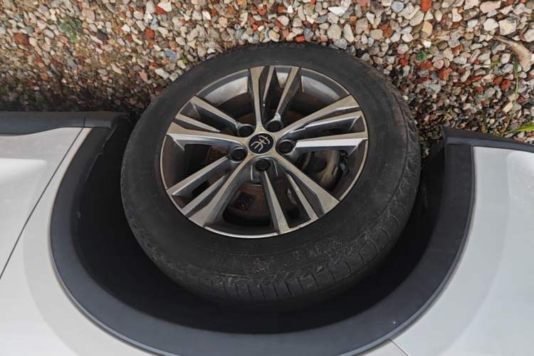 Used BYD Song Pro 2019 1.5T Automatic Luxury Model Exterior 4