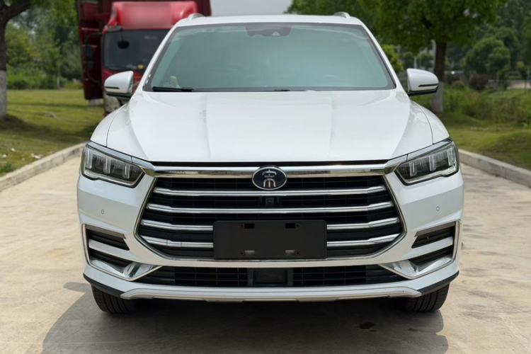 Used BYD Song Pro 2019 1.5T Automatic Luxury Model Exterior 4