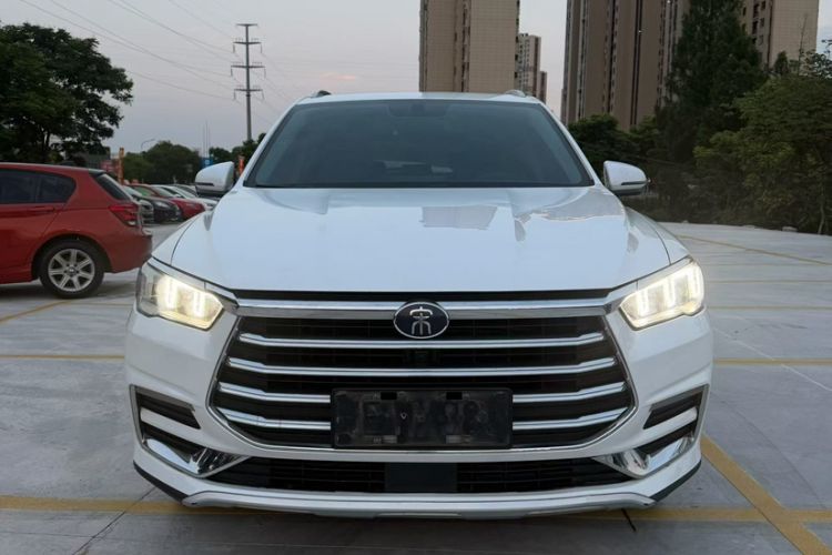 Used BYD Song Pro 2019 1.5T Automatic Elite Edition Exterior 4