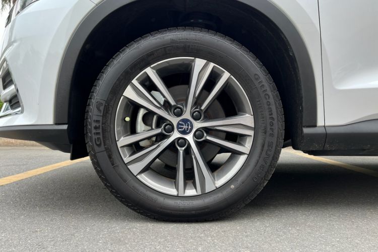 Used BYD Song Pro 2019 1.5T Automatic Elite Edition Exterior 5