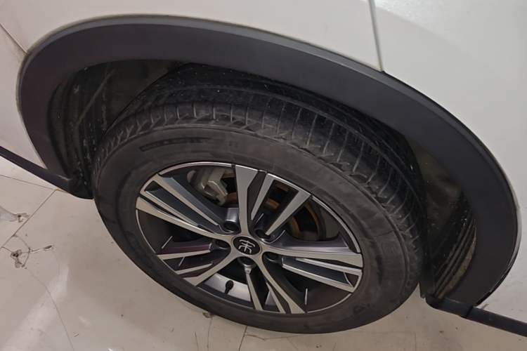 Used BYD Song Pro 2019 1.5T Automatic Luxury Model Exterior 5