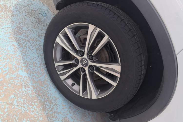 Used BYD Song Pro 2019 1.5T Automatic Elite Edition Exterior 5