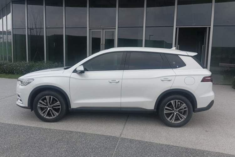 Used BYD Song Pro 2019 1.5T Automatic Luxury Model Exterior 5