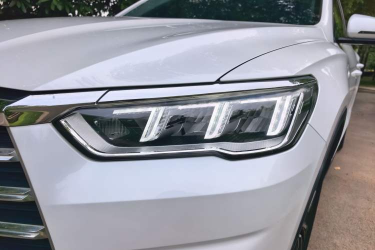 Used BYD Song Pro 2019 1.5T Automatic Elite Edition Exterior 6