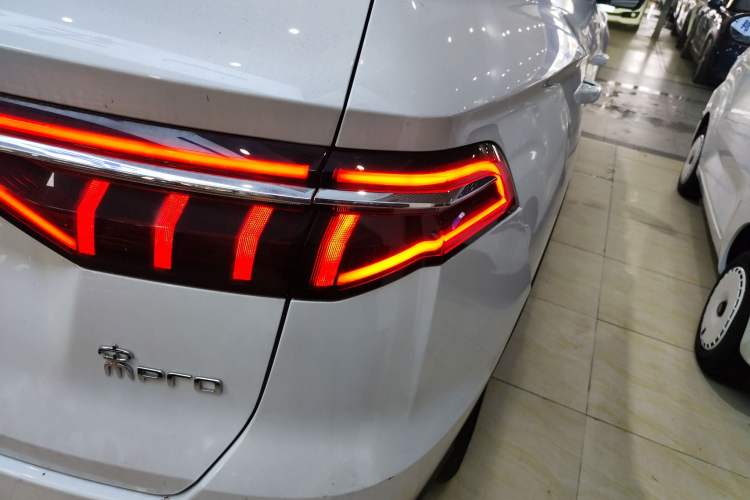 Used BYD Song Pro 2019 1.5T Automatic Luxury Model Exterior 6
