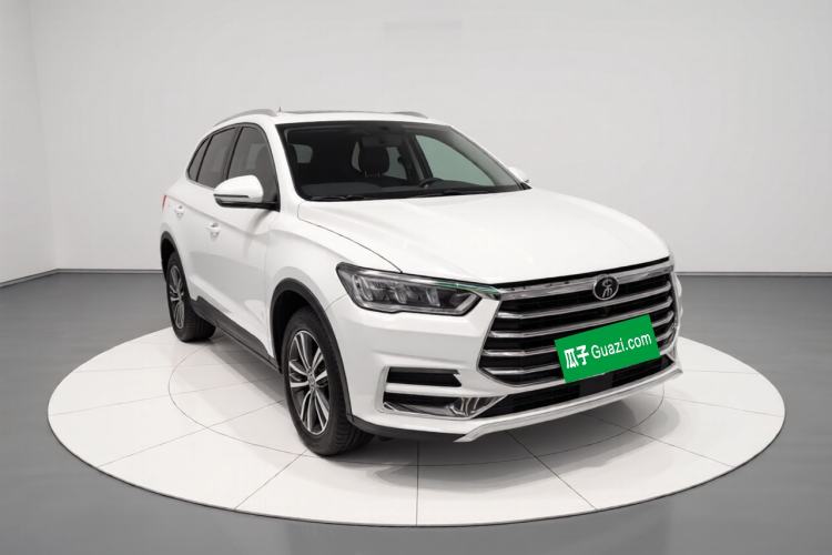 Used BYD Song Pro 2019 1.5T Automatic Elite Edition Front Right 45 Deg