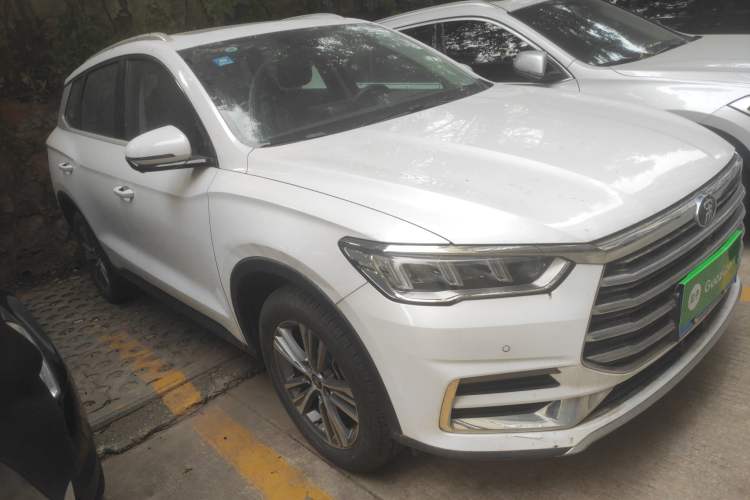 Used BYD Song Pro 2019 1.5T Automatic Luxury Model Front Right 45 Deg