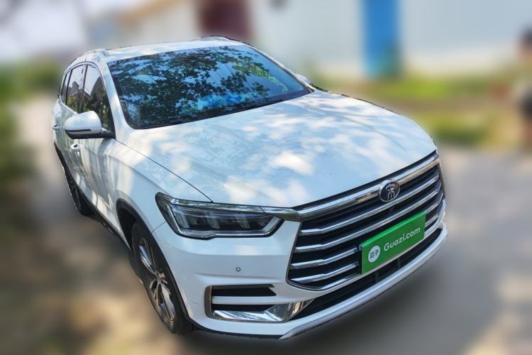 Used BYD Song Pro 2019 1.5T Automatic Luxury Model Front Right 45 Deg