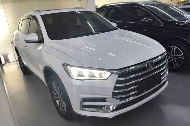 Used BYD Song Pro 2019 1.5T Automatic Elite Edition Front Right 45 Deg
