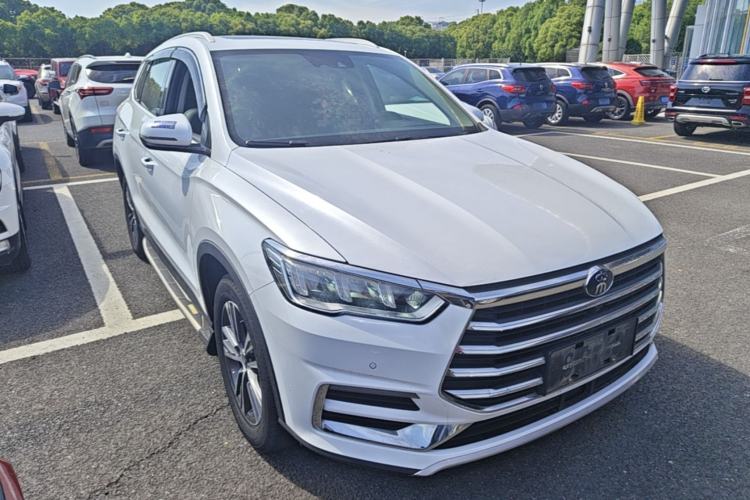 Used BYD Song Pro 2019 1.5T Automatic Luxury Model Front Right 45 Deg
