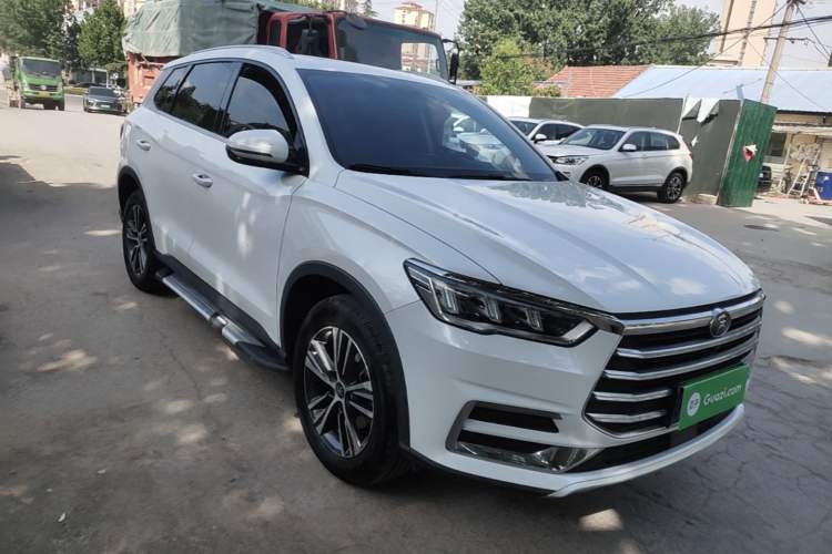 Used BYD Song Pro 2019 1.5T Automatic Elite Edition Front Right 45 Deg