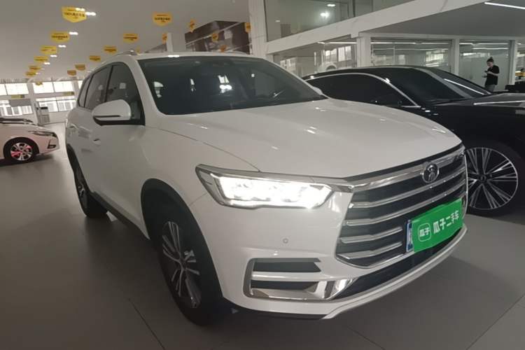 Used BYD Song Pro 2019 1.5T Automatic Luxury Model Front Right 45 Deg