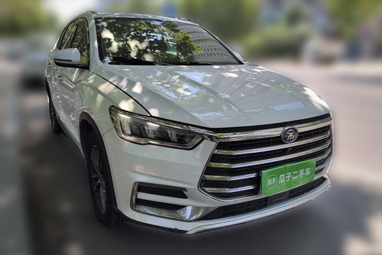 Used BYD Song Pro 2019 1.5T Automatic Elite Edition Front Right 45 Deg