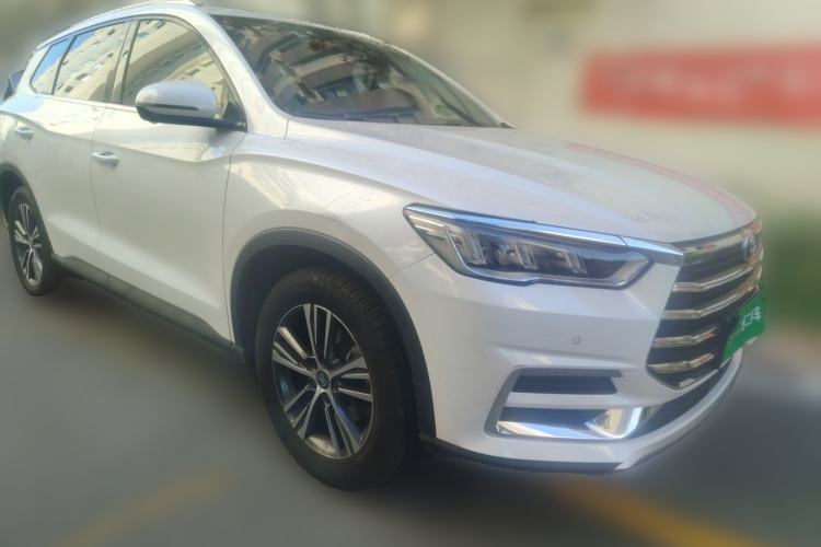 Used BYD Song Pro 2019 1.5T Automatic Prestige Model Front Right 45 Deg