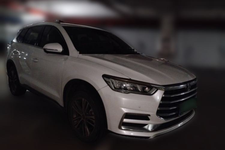 Used BYD Song Pro 2019 1.5T Automatic Luxury Model Front Right 45 Deg