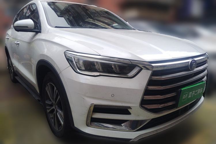 Used BYD Song Pro 2019 1.5T Automatic Luxury Model Front Right 45 Deg