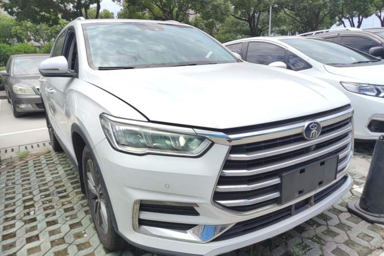 Used BYD Song Pro 2019 1.5T Automatic Luxury Model Front Right 45 Deg