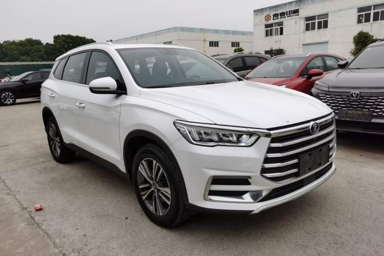 Used BYD Song Pro 2019 1.5T Automatic Elite Edition Front Right 45 Deg