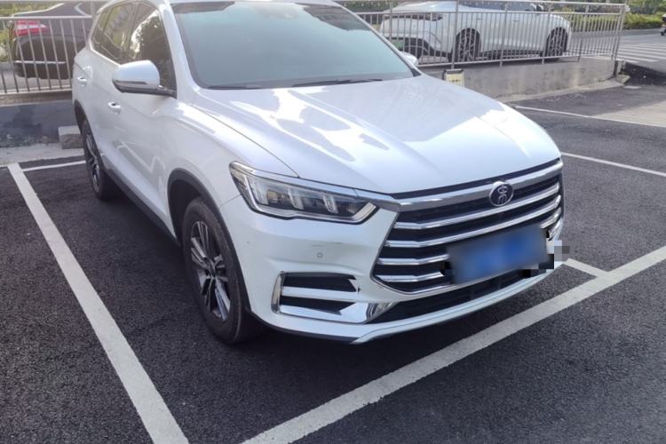 Used BYD Song Pro 2019 1.5T Automatic Luxury Model Front Right 45 Deg