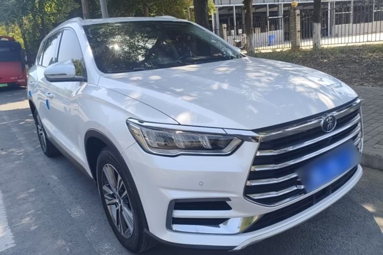 Used BYD Song Pro 2019 1.5T Automatic Luxury Model Front Right 45 Deg