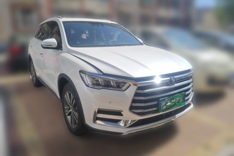 Used BYD Song Pro 2019 1.5T Automatic Luxury Model Front Right 45 Deg