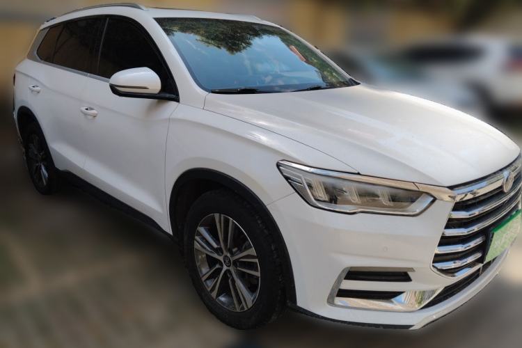 Used BYD Song Pro 2019 1.5T Automatic Luxury Model Front Right 45 Deg